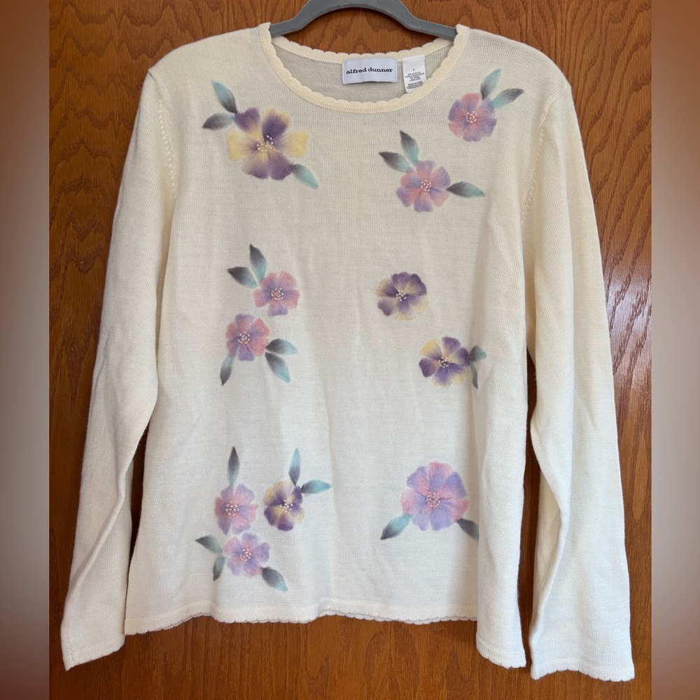 Alfred Dunner Ivory Floral Embroidered Beaded Wool Blend LS Sweater Size Large.